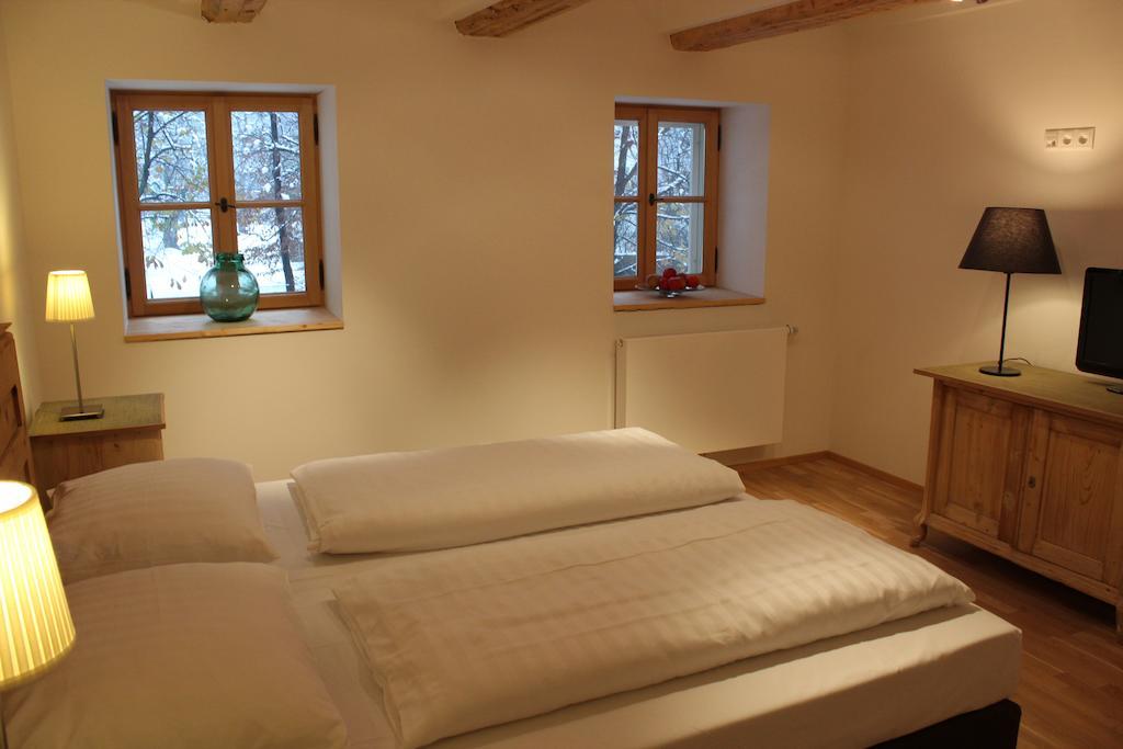 Apartment Nester Stumm Eksteriør billede